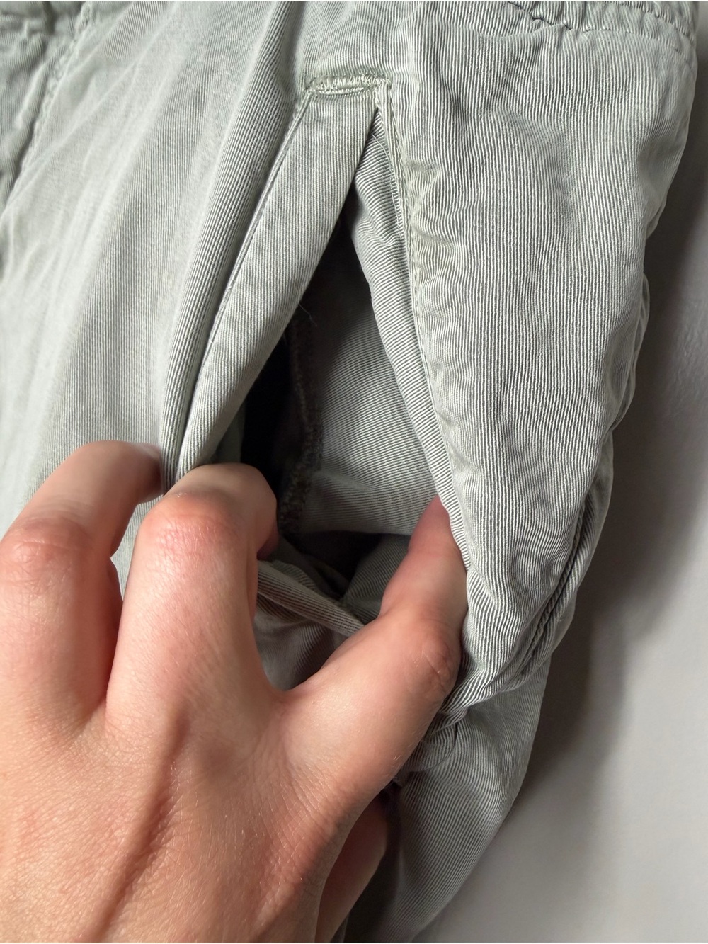 Marine Layer Mid Rise Faded Olive Green Straight Leg Womens Pants Size XL - Picture 4 of 10